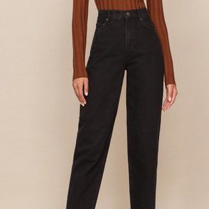 Reformation Kris relaxed curve jean